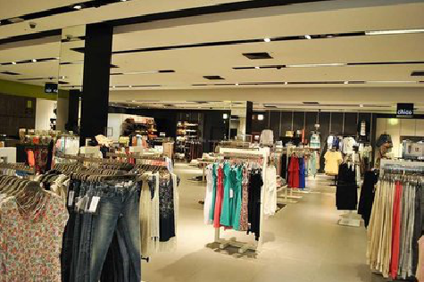 大新商场里的店面怎么装修？